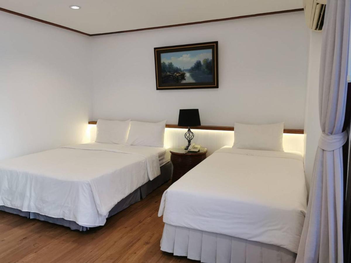 הואה הין Baanbusarin Hotel מראה חיצוני תמונה