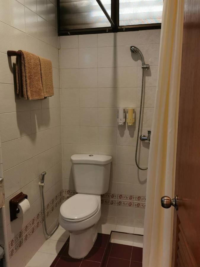 הואה הין Baanbusarin Hotel מראה חיצוני תמונה