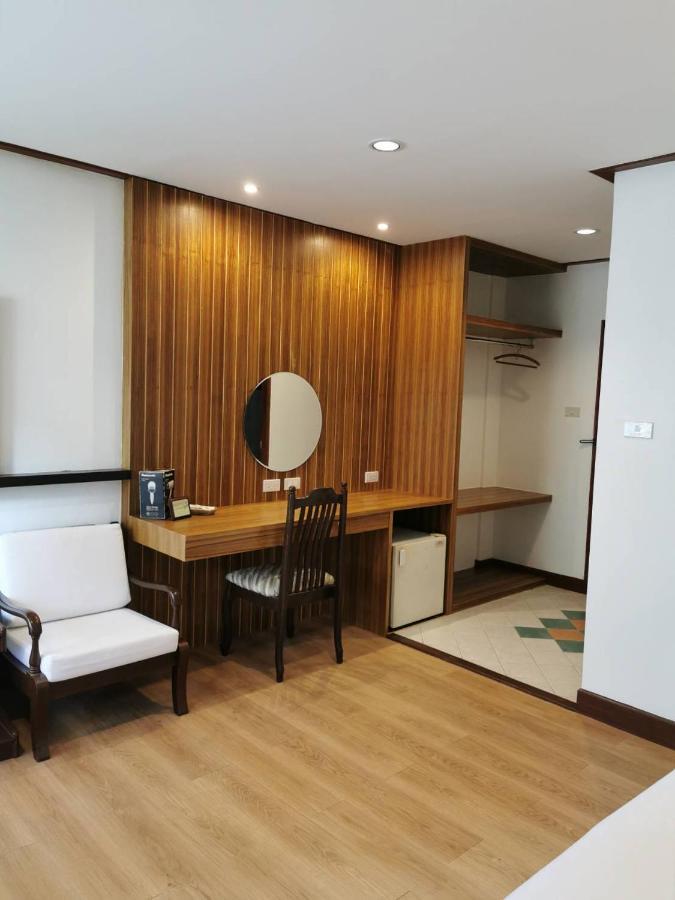 הואה הין Baanbusarin Hotel מראה חיצוני תמונה