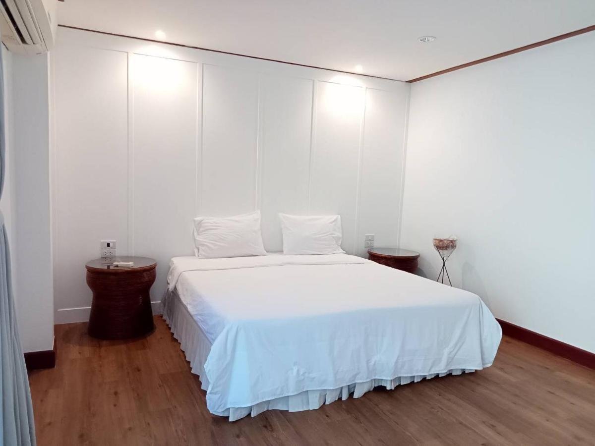 הואה הין Baanbusarin Hotel מראה חיצוני תמונה