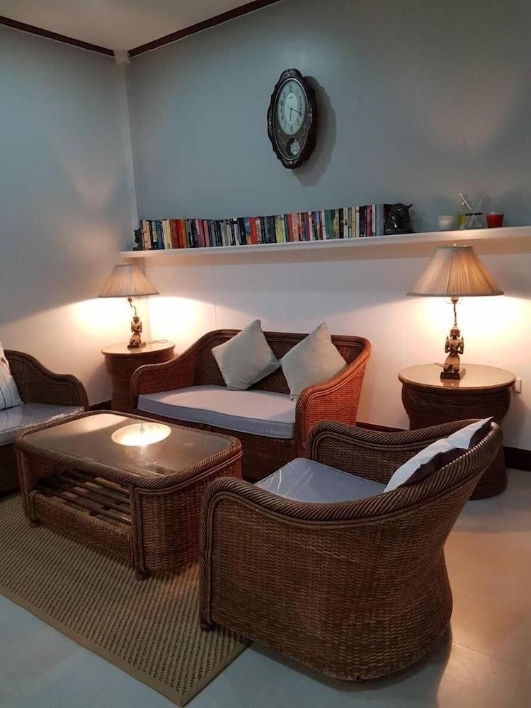 הואה הין Baanbusarin Hotel מראה חיצוני תמונה